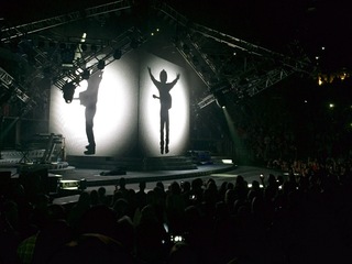 iContribute: Share your Garth Brooks concert...